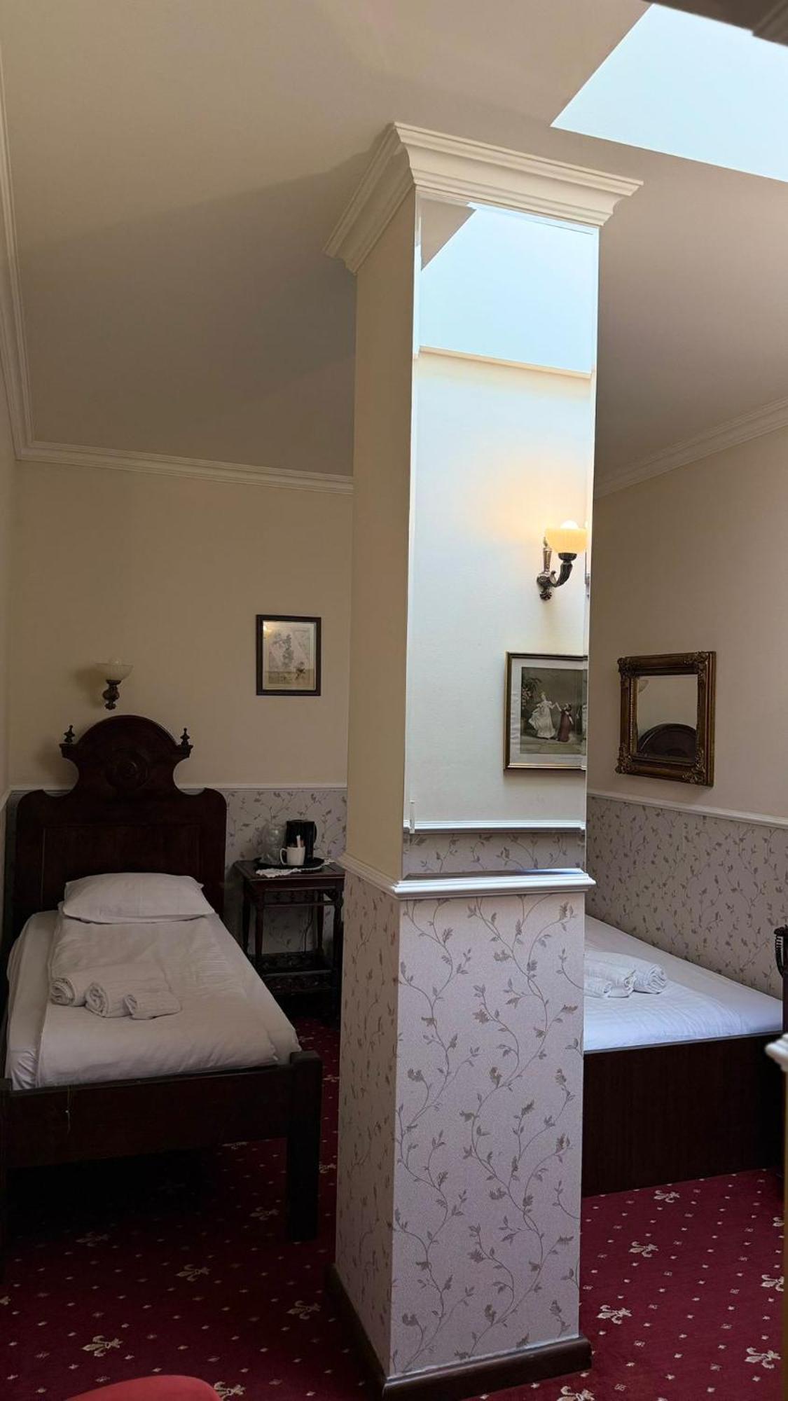 Casa Del Sole Boutique Hotel Timisoara Bilik gambar